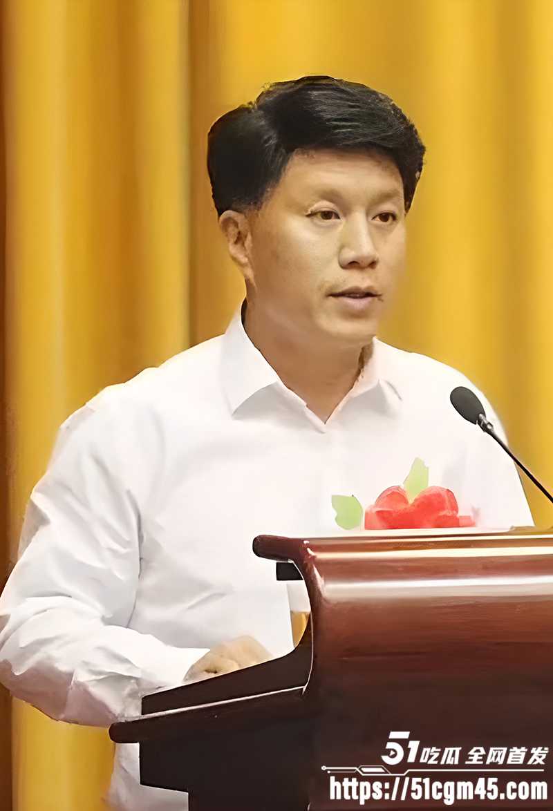 浙江省委高官邓富国与慈溪副市长励映忠轮奸女下属3拷贝