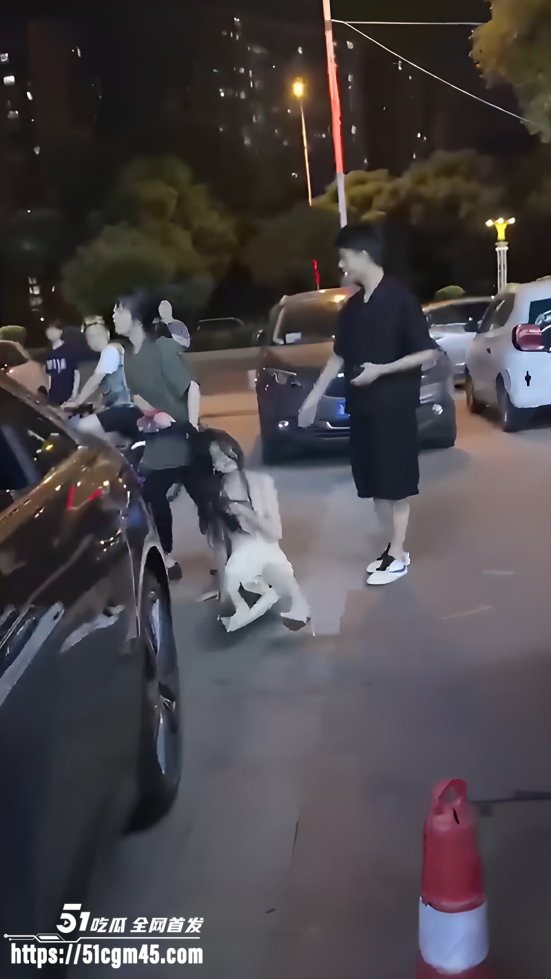 湖南邵阳 深夜上演捉奸大戏 4
