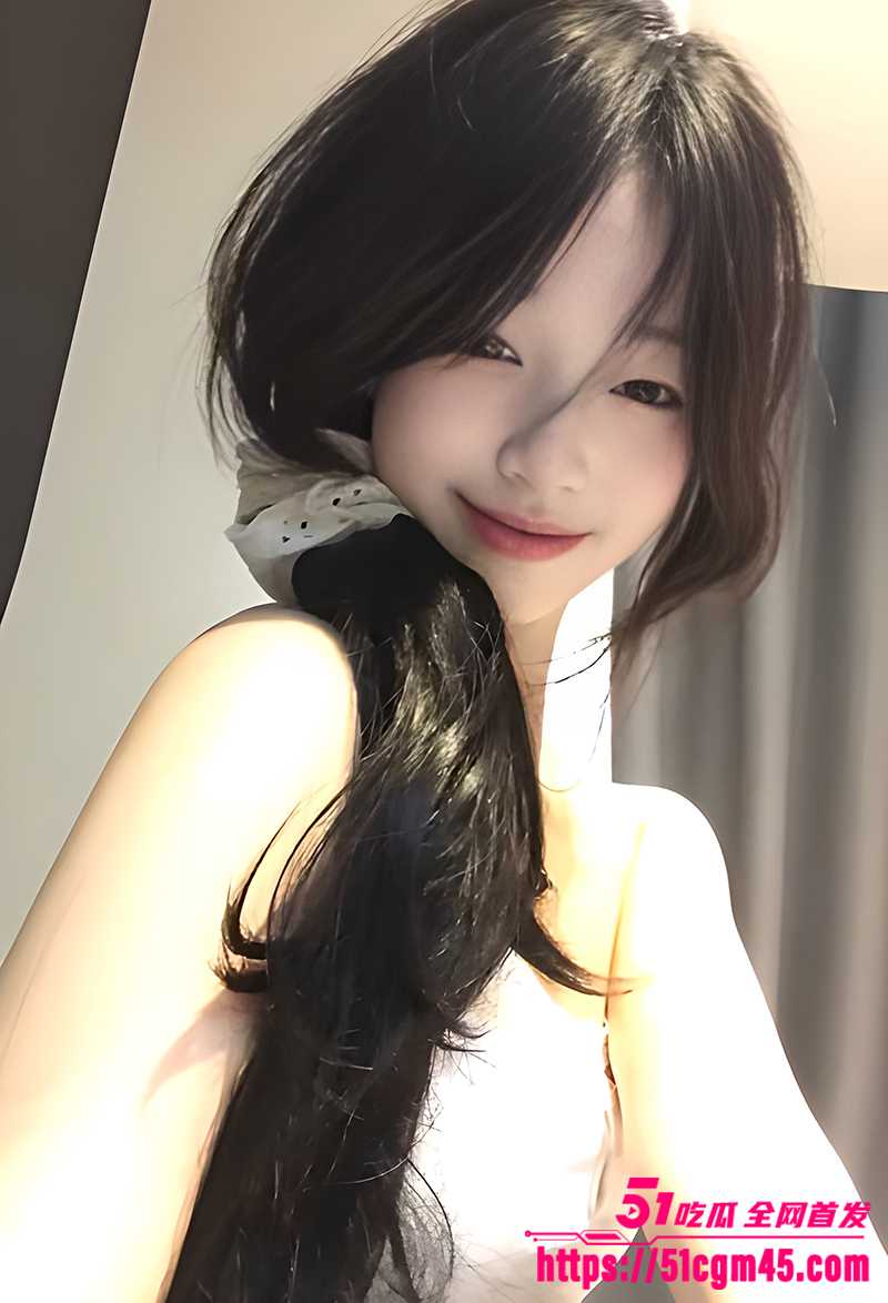 浙江纯美校花 孙熙熙 竟爱3P夹操 两根肉棒前后抽插 堪堪喂饱嫩穴