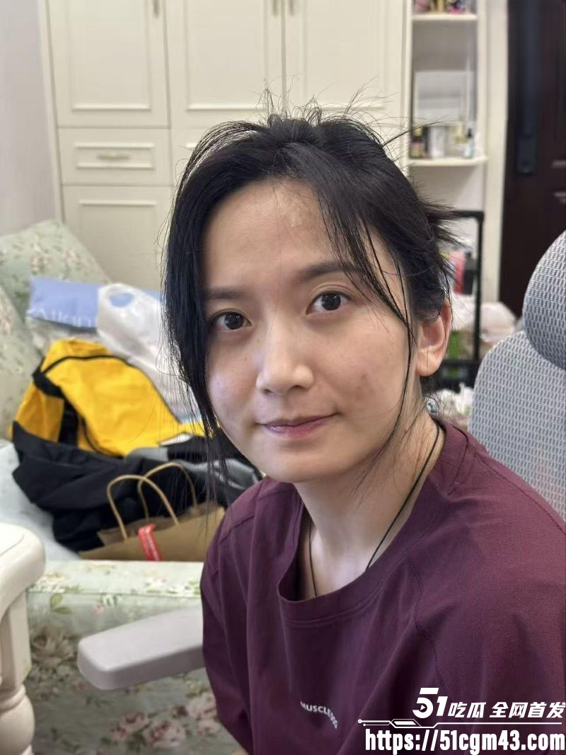 海角乱伦大神武汉骚逼喵咪老师 与北京单男的高清内射 排卵日无套播种骑乘！