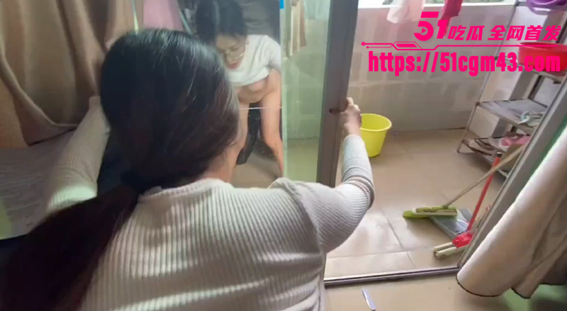 反差大二学妹性爱自拍 5