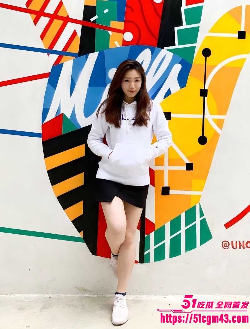 女教师出轨被调教喝尿02