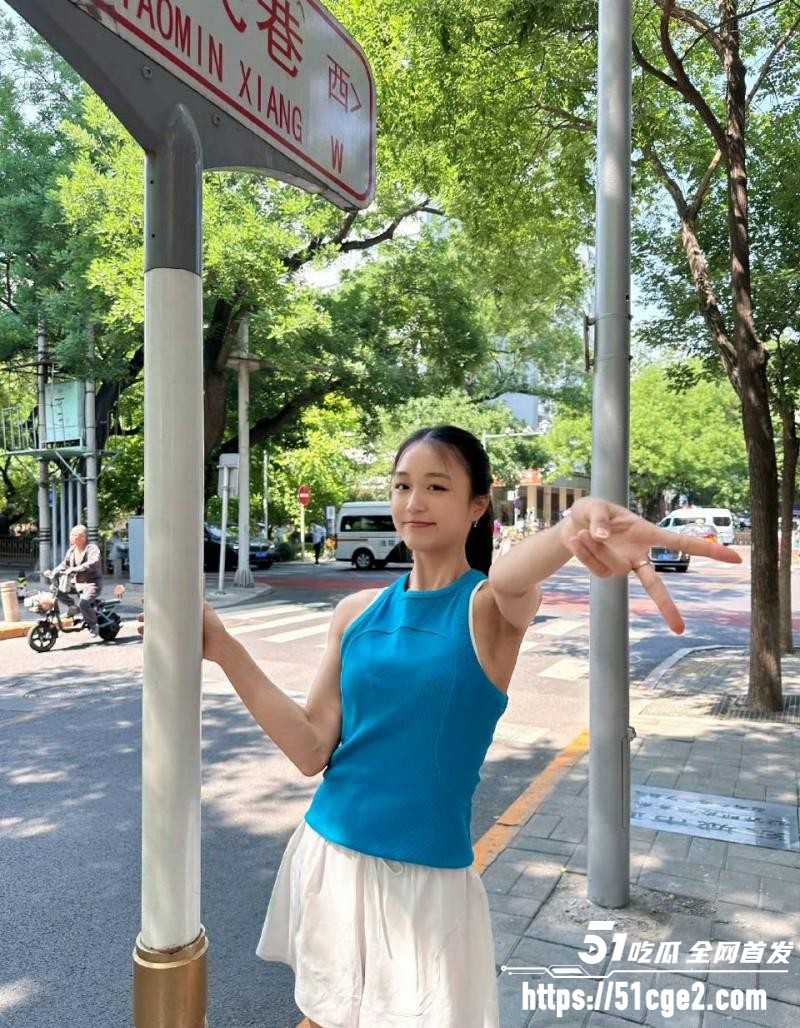 冬奥冠军苏翊鸣与朱易分手无缝链接010