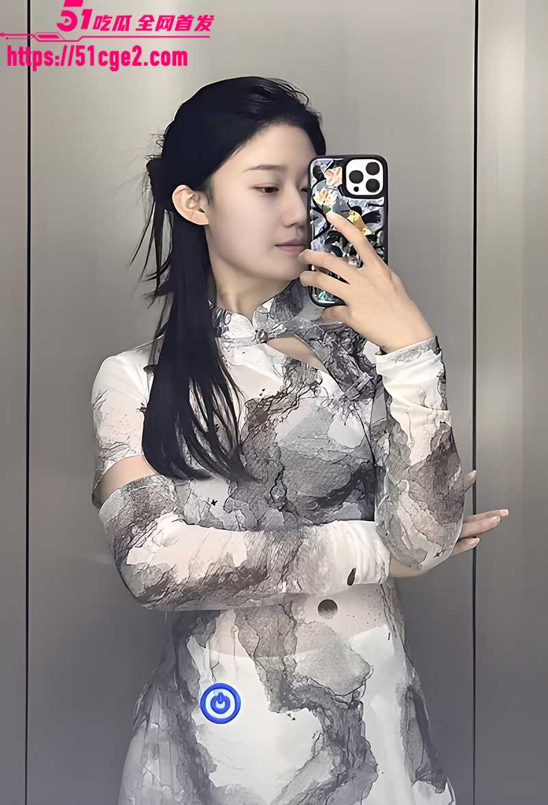 良家美少妇周丽玲偷情相册泄密 2 拷贝