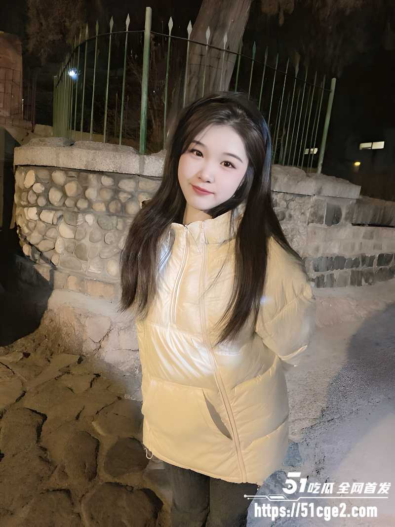 山东财经大学 彭瑾瑜 女神被金主狗链调教 跪地叼鸡巴猛吸求肏！