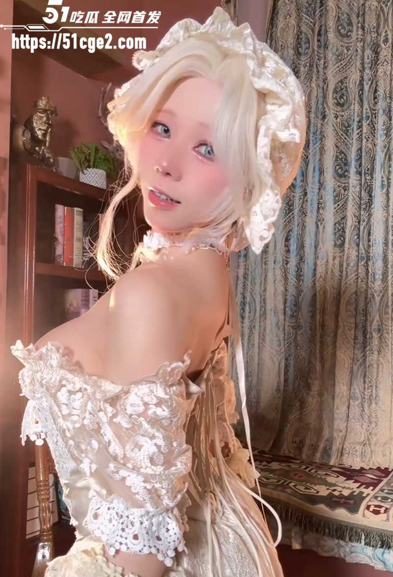 极品福利姬咬一口兔娘ovo6月作品大小姐的思春期6拷贝