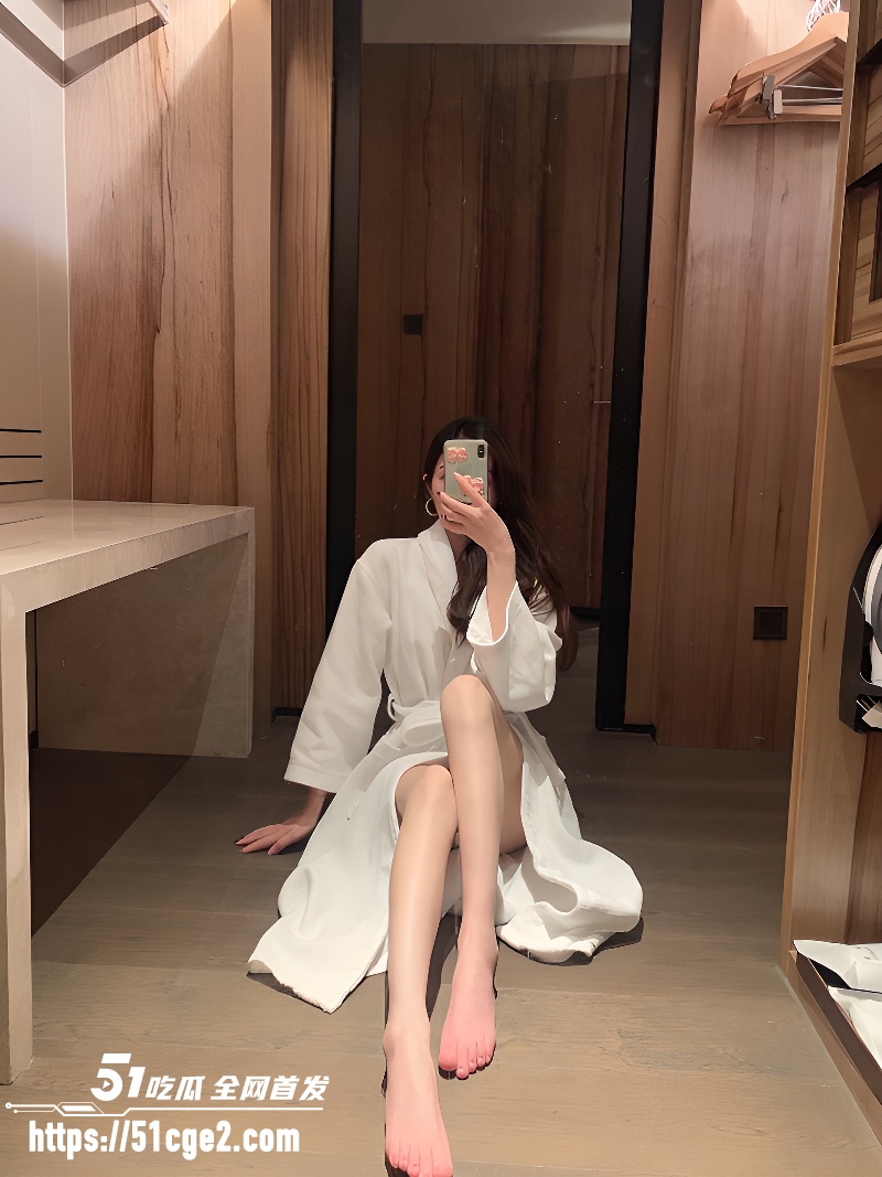 和老板娘出差做爱09