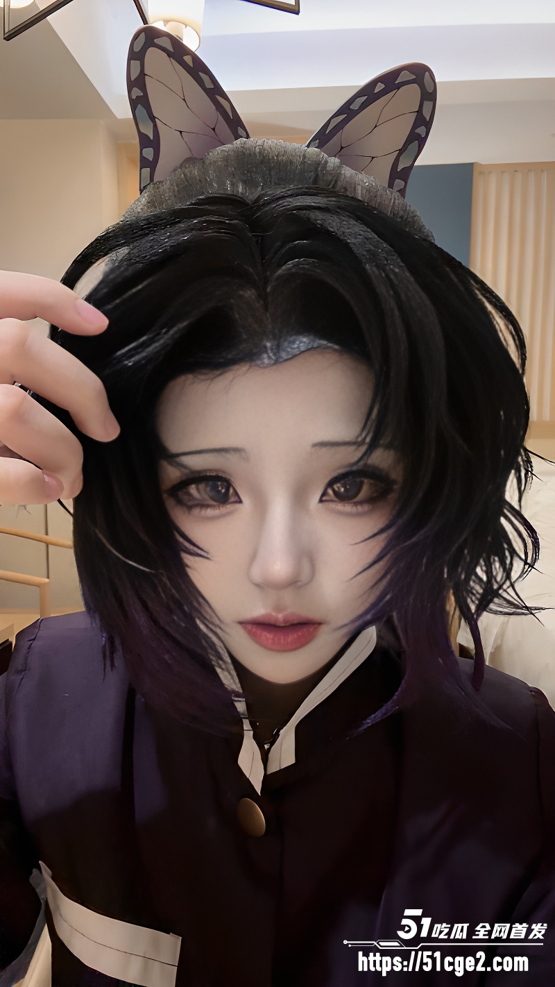 郑州高三女coser 为捞金课余疯狂约炮卖逼 惹怒金主被曝光调教视频全网疯传！