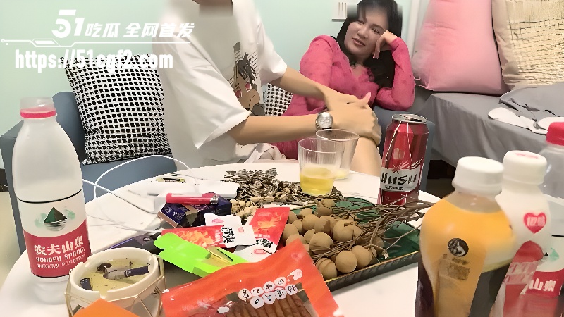 约炮大神邂逅美容店老板娘 全程实拍技惊四座 从激情舌吻到多角度爆操 实在香艳！