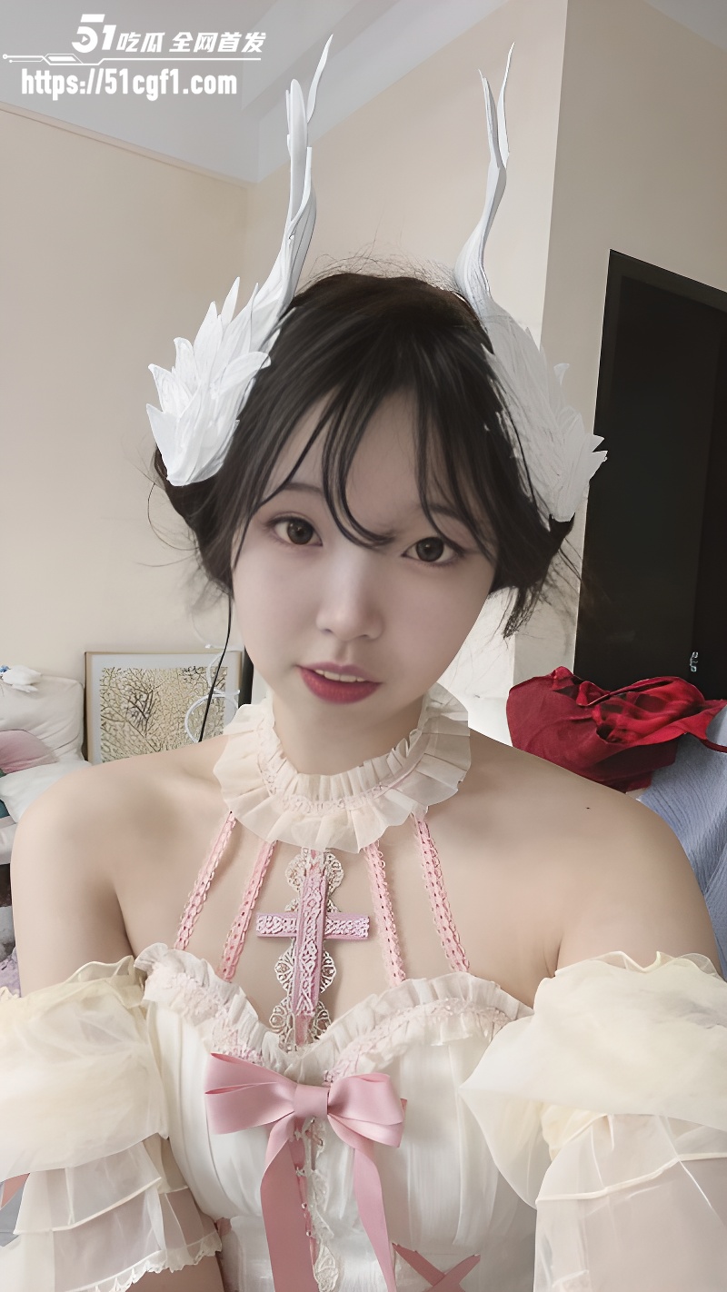 早年网黄鼻祖 浆果儿 当年穿洛丽塔参加高考 现已为人母 重新下海宣布强势回归！