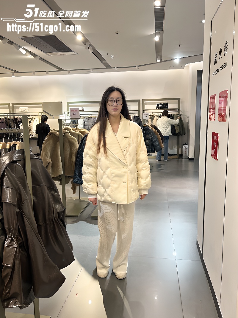 赵艺欣人前人后反差感极大5