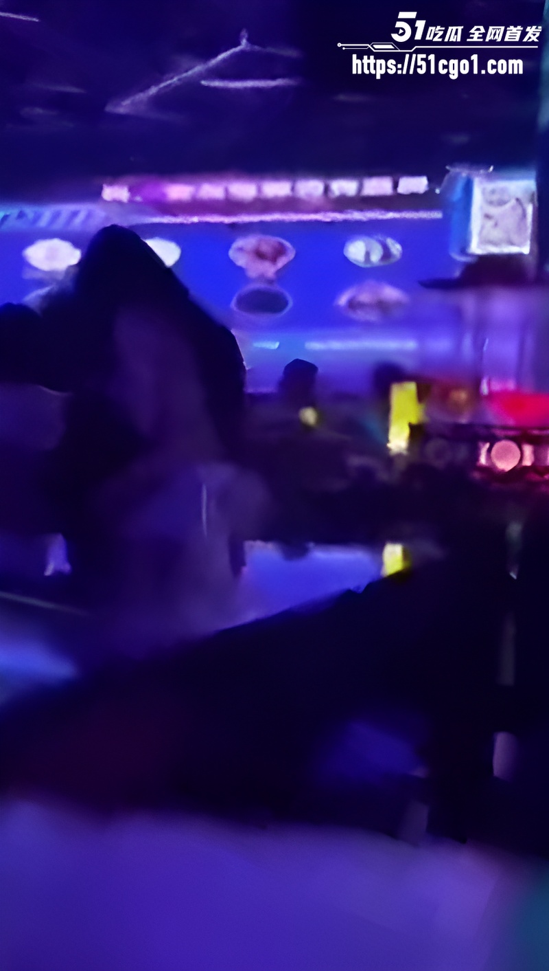 网传成都339酒吧女子被下药 5