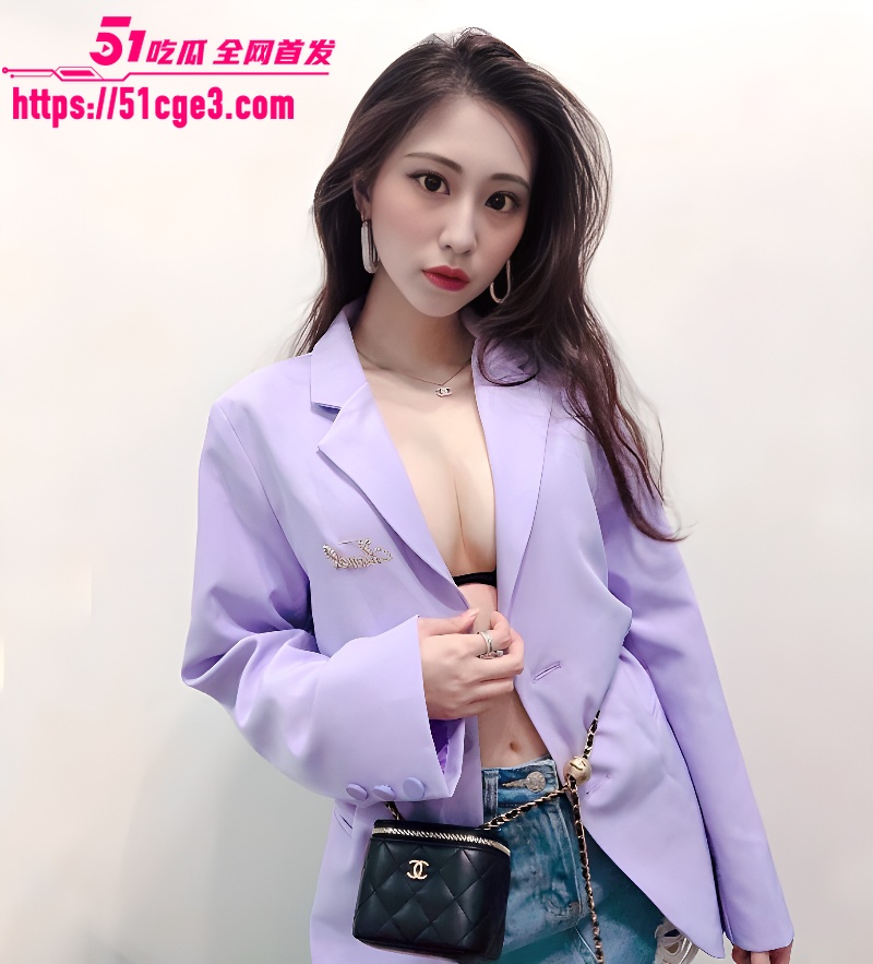 推特约炮大神把极品巨乳小骚货约到做爱 2