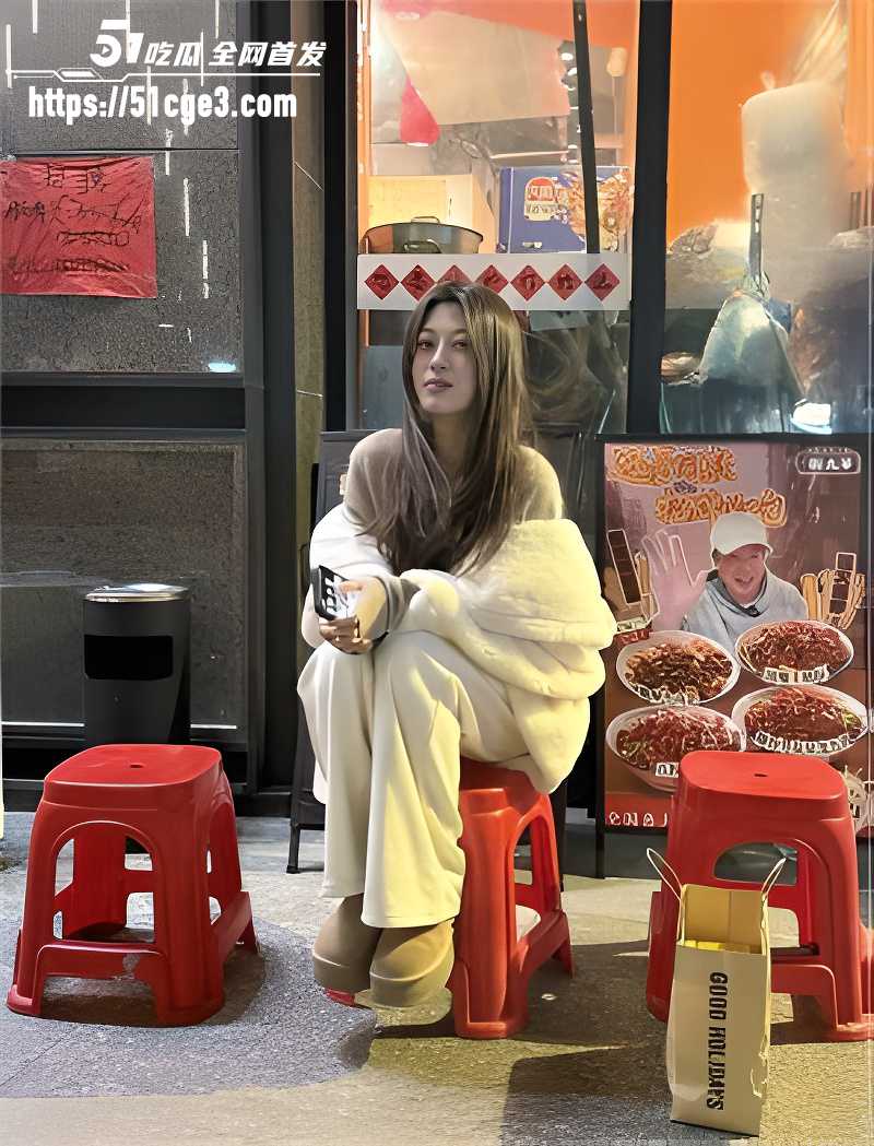 S级极品女主 郑玮婷 性爱视频第二弹 情趣玩虐调教 乳夹震棒掐脖无套内射榨精