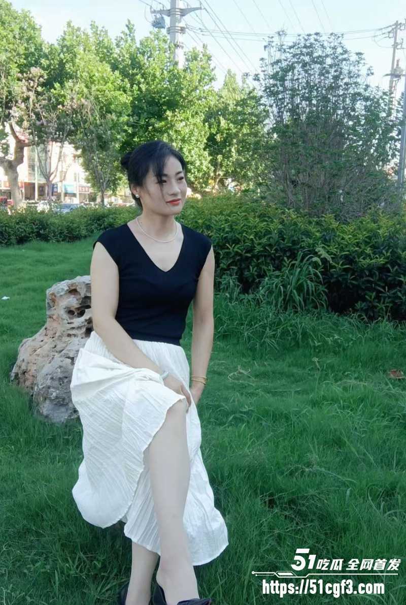 恋母小王最新母子乱伦 2