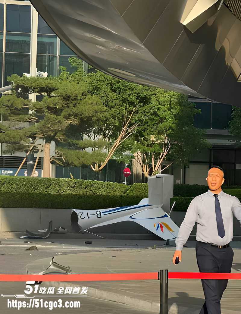北京中国尊 小型飞机撞击事故！ 5