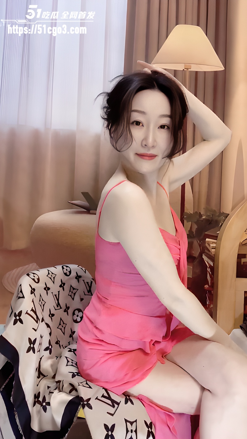 抖音少妇晴空万里 3