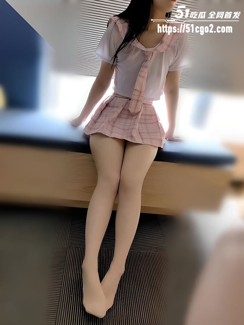 漂亮表姐和表姐乱伦做爱04