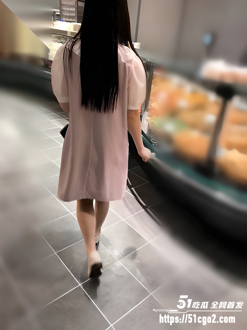 漂亮表姐和表姐乱伦做爱03