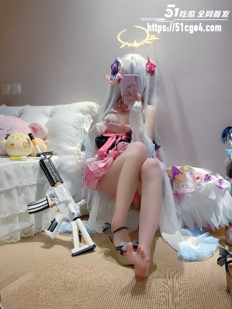 高颜值COSER 水梓黑切讷 5