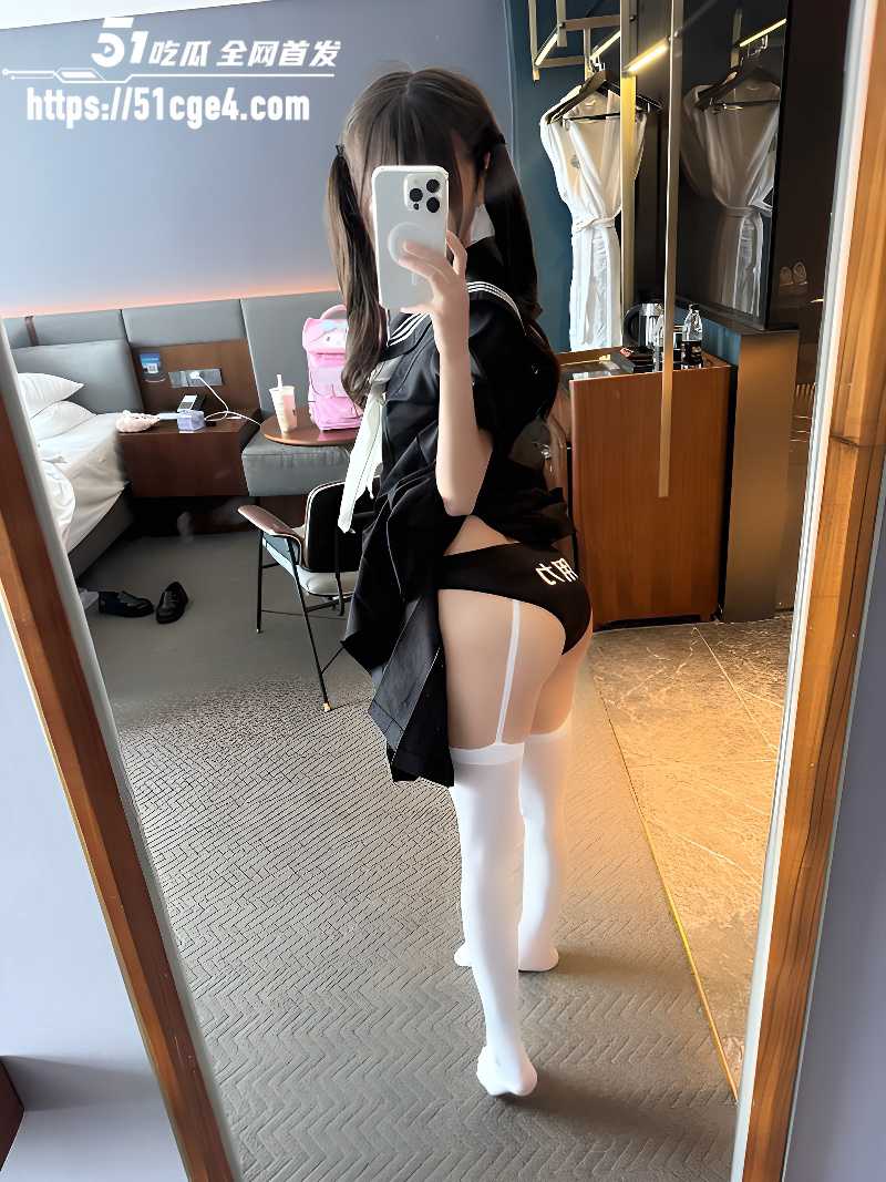 推特少萝 萌混过关 金主定制福利 芊指轻挖湿润美鲍 动听呻吟酥麻入骨！