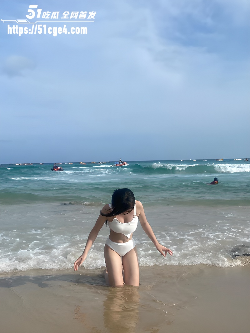 巨乳大学生 爱丽丝3