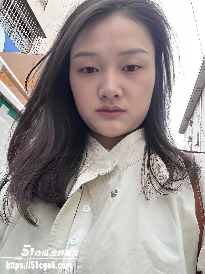 陕西巨乳妹 王玉婷 裸贷被曝 逾期不还钱自慰还债 果然是淫水上脑的低贱淫虫！