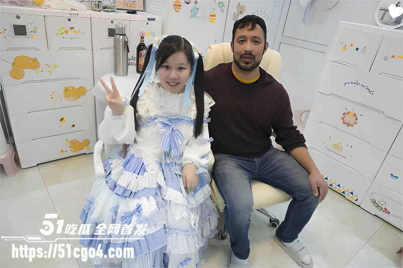抖音媚黑网红 冰凌紫萱 挑战黑人肉棒 1
