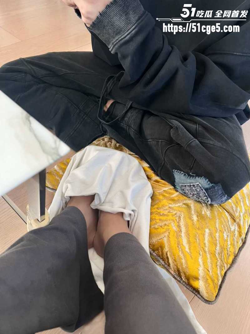 司晓迪曝光鹿晗关晓彤恋爱期间多次约炮026