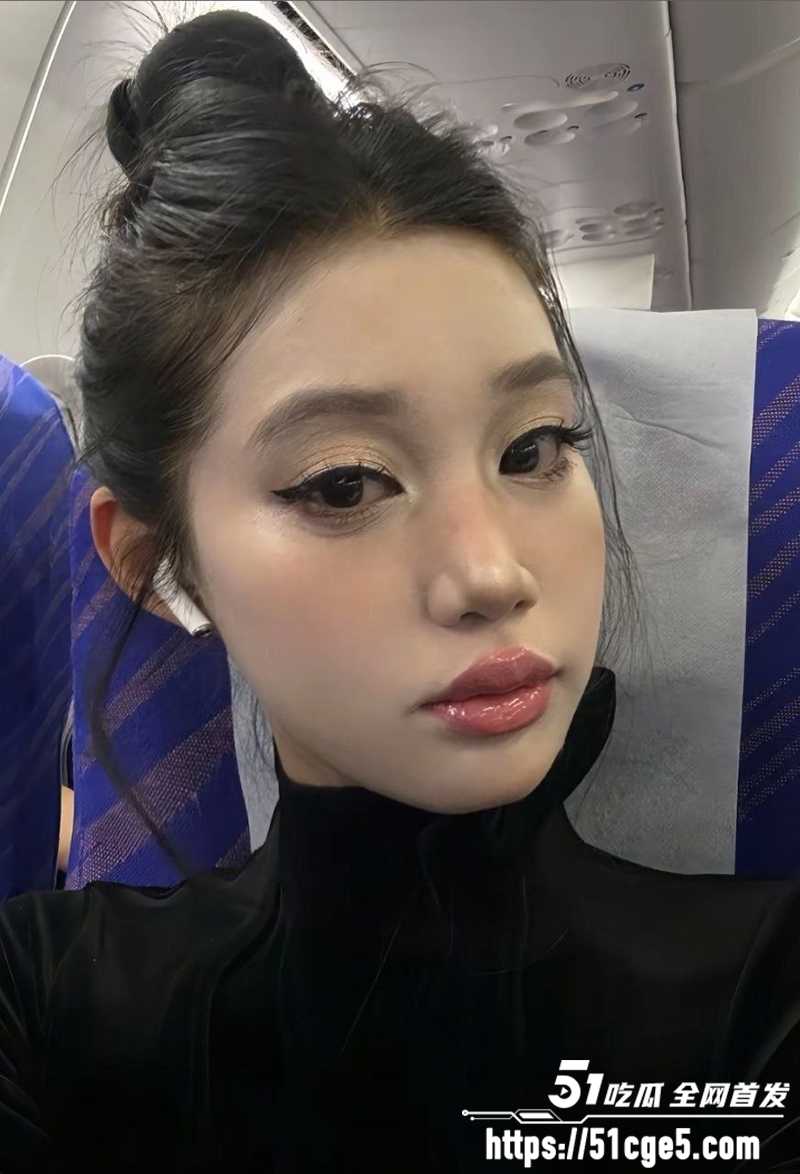 绝美尤物 zoe 性爱私拍 指奸肛穴同时绽放 露脸啪啪无套中出 怼拍特写堪比AV！