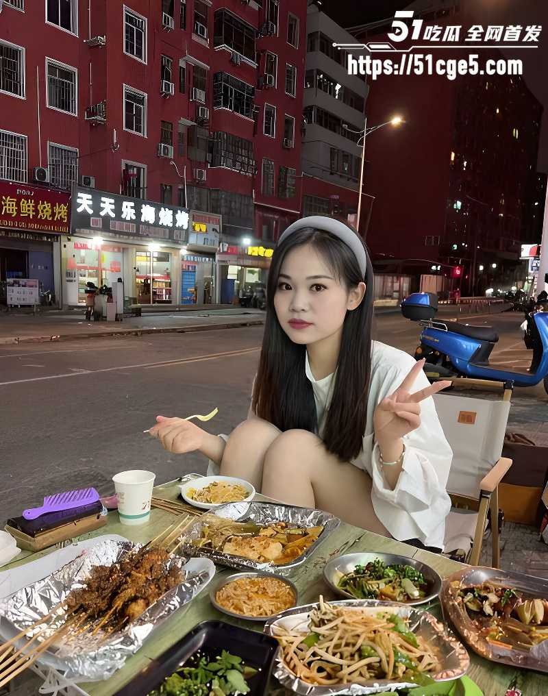 保定绿帽妻太骚了 老公在旁看着被猛男爆操到腿软 哭着求饶！