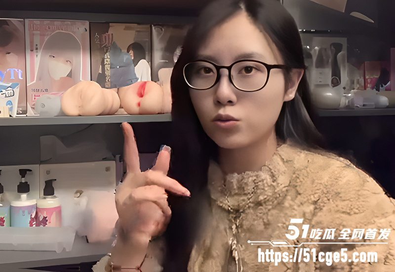情趣界最骚导师 卯哥教新手如何开发后庭 3
