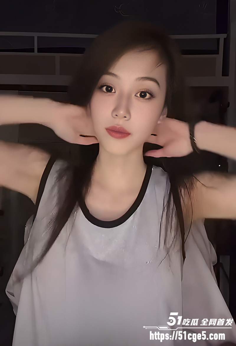 绝美网红主播真空走光合集 镜头捕捉奶头惊艳闪现 各种美乳迷醉亿万兄弟心弦！