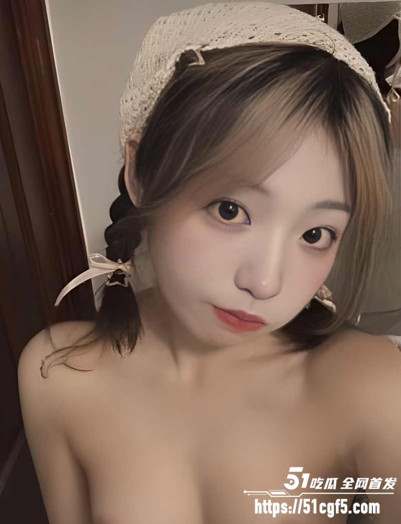 高颜值短发小网红 Zoey陳 4