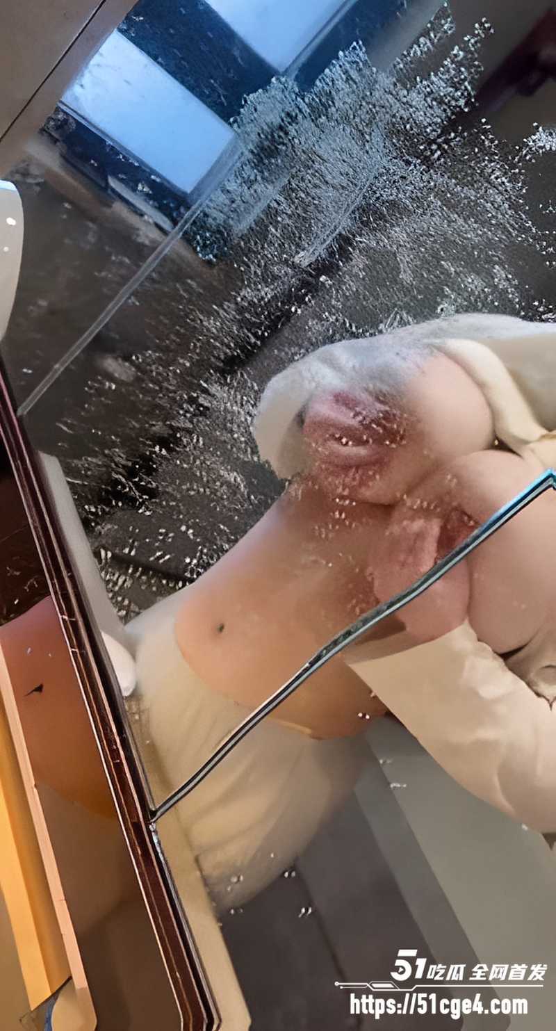 巨乳福利姬 费若拉 喷汁漏奶私拍 5