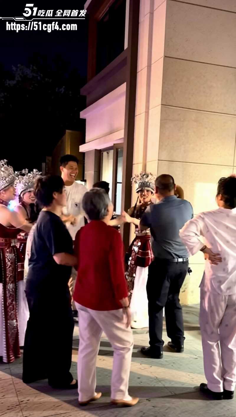 台湾狗仔葛斯齐与女富婆李子恩隐婚015