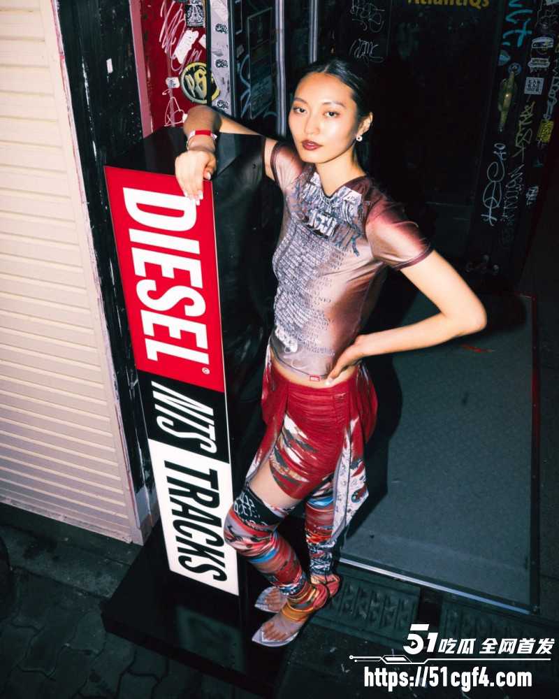 徐明浩新加坡夜店聚会搂美女011
