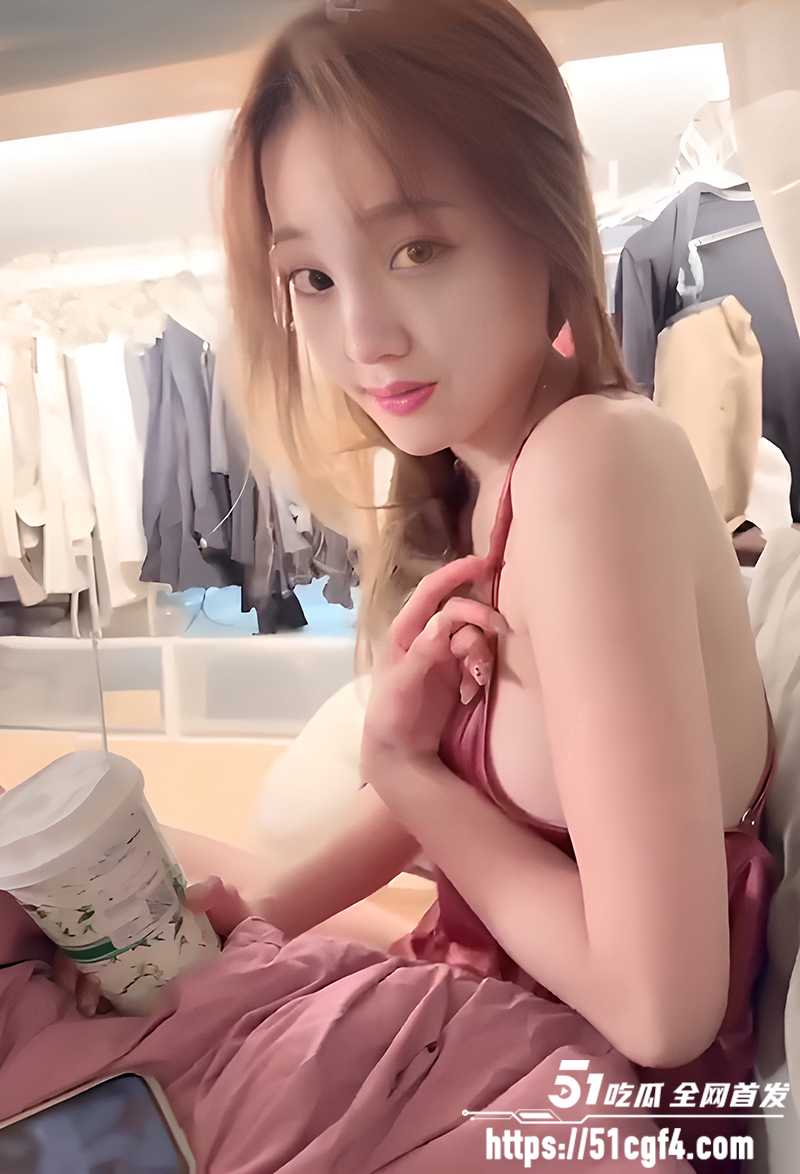 台湾美乳模特张梓 情侣Vlog曝光 2 拷贝