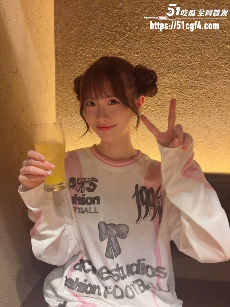 日本女优白上咲花新片宣传火爆出圈04