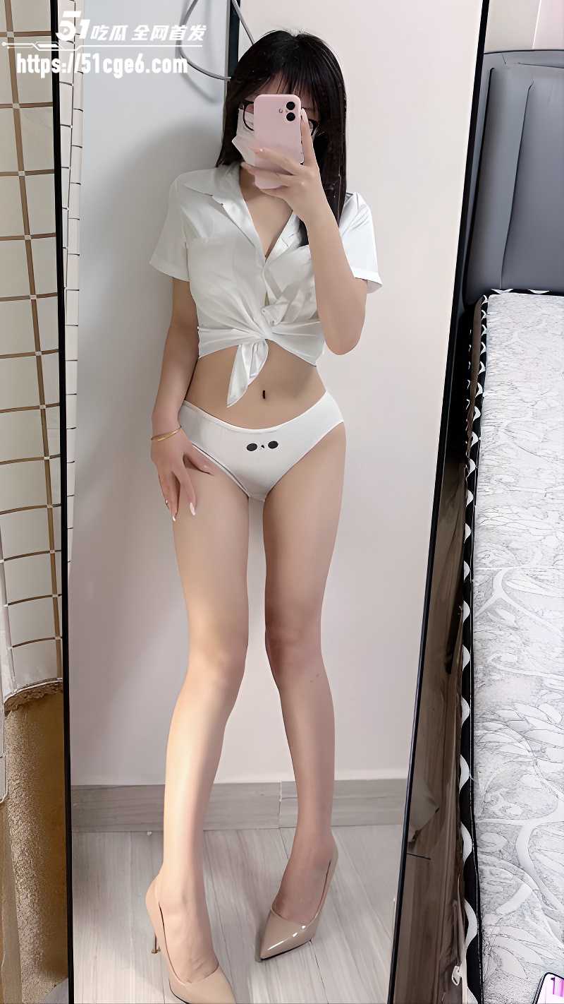精品白虎萝莉 自慰视频 1