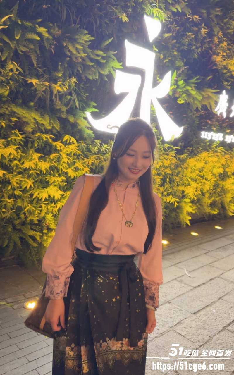 温州离异少妇带娃约炮04