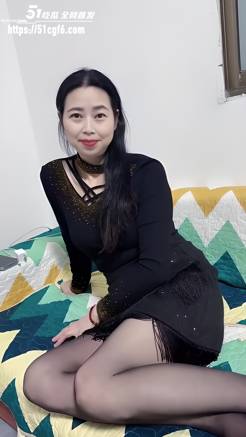 快手性感熟女夜色伊人 2
