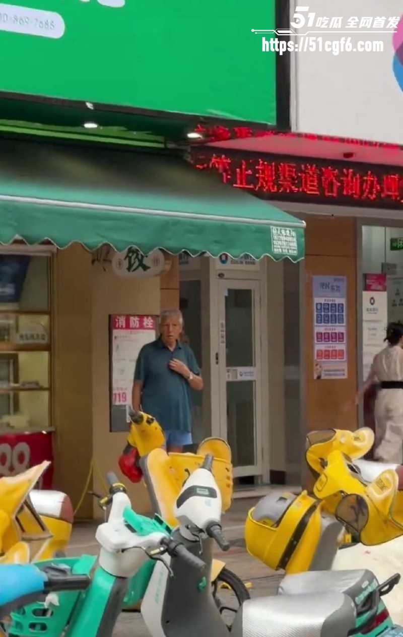 广西南宁袁记水饺跳楼事件07
