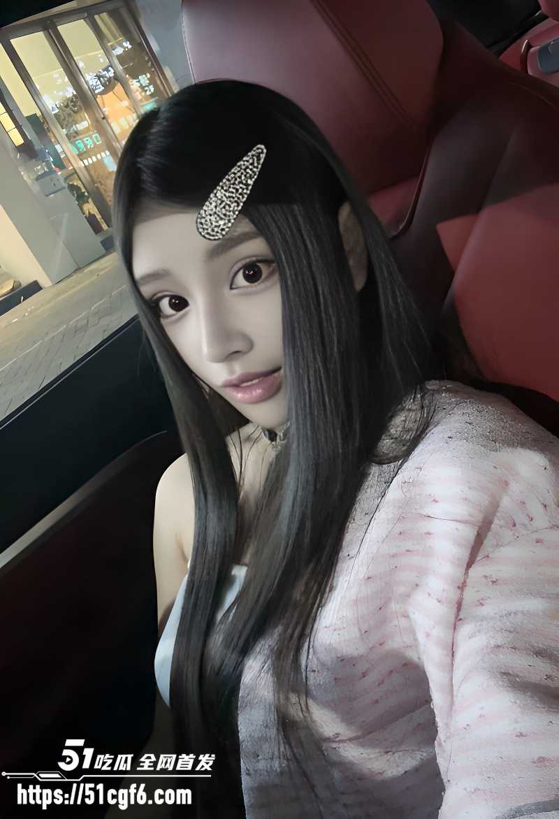 广州天河冼村 小娘子 沦为富豪玩物 各种淫装纵情约啪 玩3P赐圣水 堪称性爱盛宴