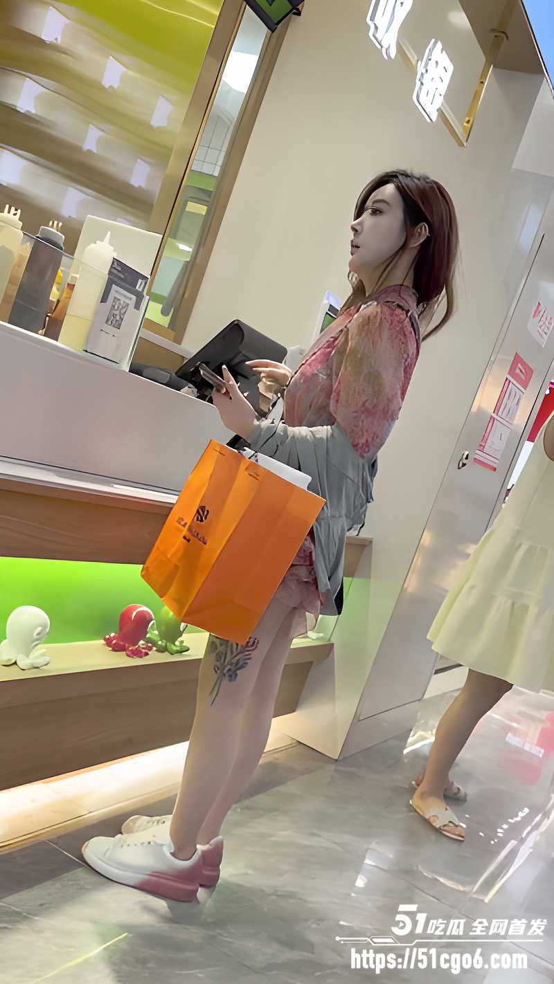 红色碎花短裙 极品御姐 3
