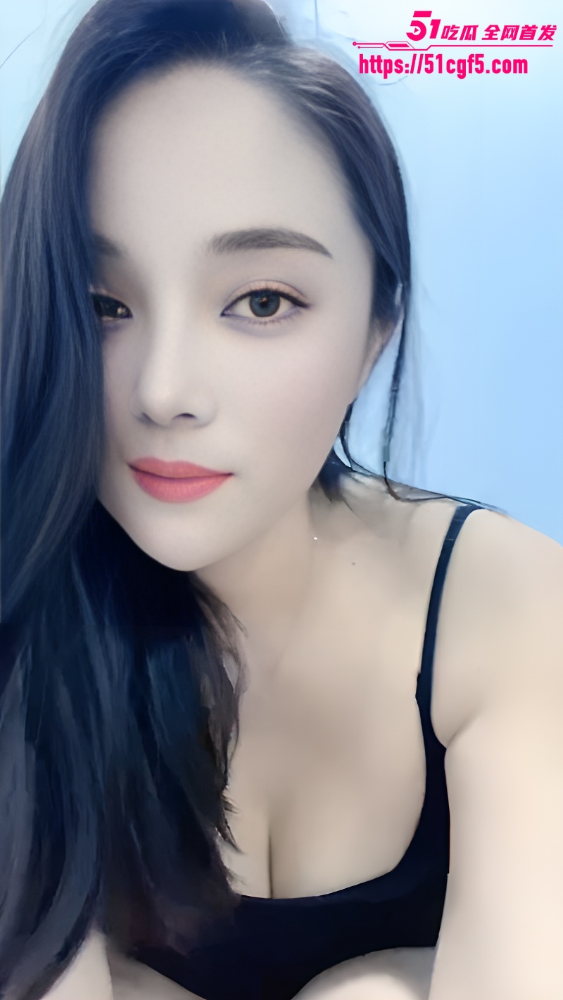 快手网红少妇 不嘻嘻 艳舞自慰福利 肉感娇躯肆意摇摆 浓情自慰淫气逼人！