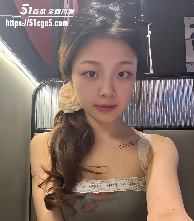 四川气质美女 陈雪瑶 反差实录 被男友无套猛调教 主动骑乘榨精 圆润美乳太诱人