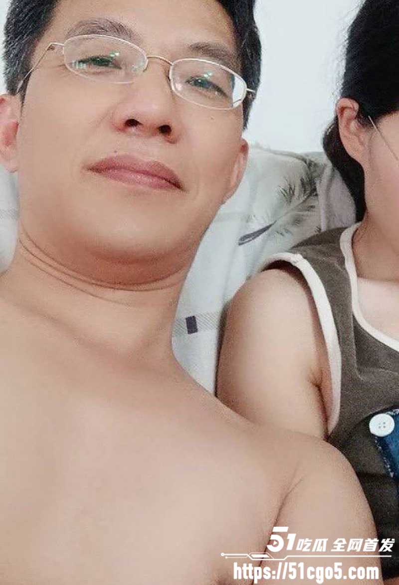 鄂州全家族乱伦事件 法硕女儿跟父母乱伦扯出惊天内幕 亲戚换妻换女换妈近亲生子！