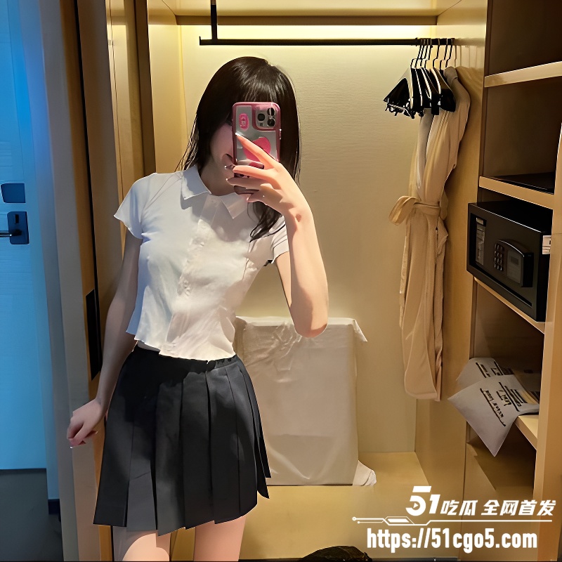 烟台淫妻 刘祈瑄 露脸性爱视频  3