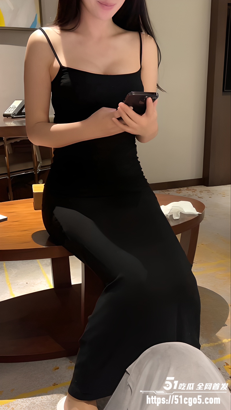 黑丝长发美女约炮实拍 4